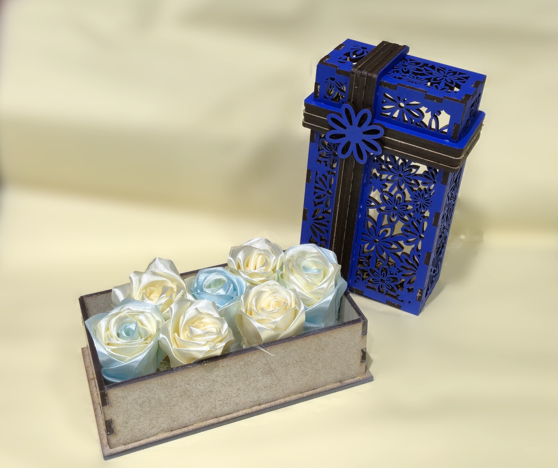 20250820_221255 Cutie decorativă din lemn „Noapte Regală”