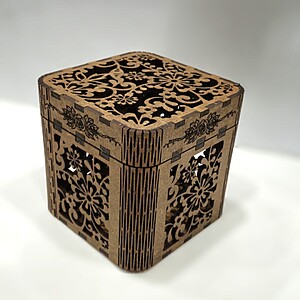 Cutie decorativă din lemn – Model Arabesque Floral