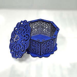 Cutie decorativă: „Inimă în dar”